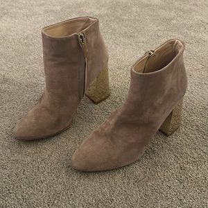 Vero Cuoio Suede Boots